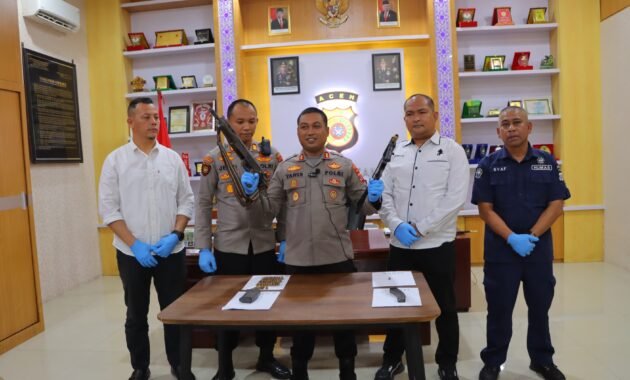 Polres Aceh Tamiang Press Release Temuan dua Pucuk senjata Api di Duga Peninggalan Konflik