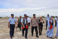 Kapolda Aceh Sambut Kedatangan Pangkoopsud I Di Bandara SIM