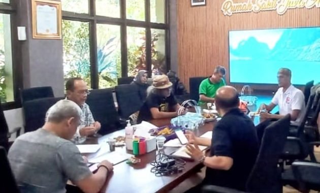 Majelis Seniman Aceh  Gelar Pertemuan Bahas Standar Minimal Seniman Tradisi Aceh.