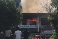 Breaking News: Kebakaran Hanguskan Nasi Uduk Block M Peurada