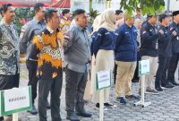 Muspika Lueng Bata Gelar Apel Siaga Linmas Persiapan Keamanan TPS Pemilu 2024
