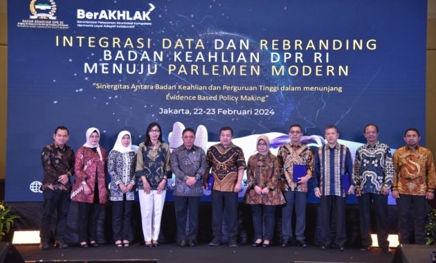 Rektor USK Bahas Evidence Based Policy Making bersama Badan Keahlian DPR RI