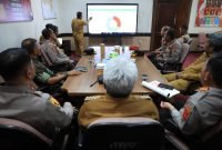 Bersama Pejabat Polda, Pj Bupati Aceh Utara Pantau Persiapan Final Desk Pemilu