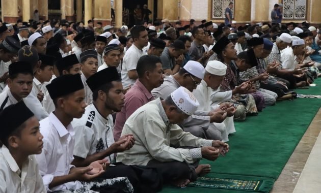 Masyarakat di Aceh Barat Sujud Syukur atas Kemenangan Prabowo-Gibran