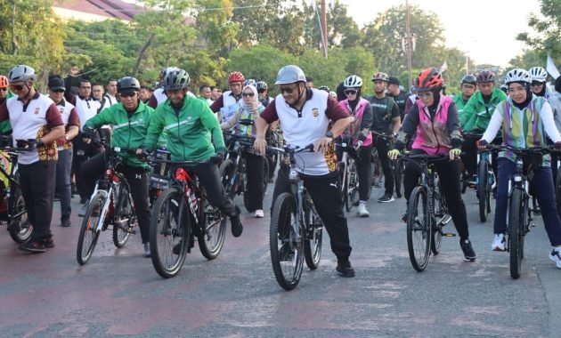 Sinergisitas TNI-Polri, Kapolda Aceh dan Pangdam IM Gowes Bersama