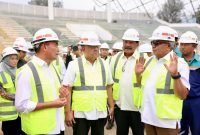 Pj Gubernur Dampingi Menko PMK Muhadjir Effendy Tinjau Persiapan Stadion Lhong Raya