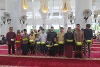 Masjid Jami’ Lueng Bata Gelar Buka Puasa Bersama dan Santunan Anak Yatim serta Haflah Al-Qur’an