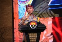 Kadiv Humas Polri Beri Penghargaan untuk Tujuh Anggota dengan Nilai Sertifikasi Kompetensi Terbaik