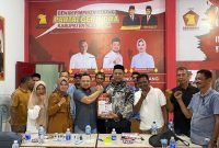 Maju Sebagai Balon Bupati Aceh Jaya Amal Hasan Serahkan Berkas Pencalonan ke Gerindra dan PNA