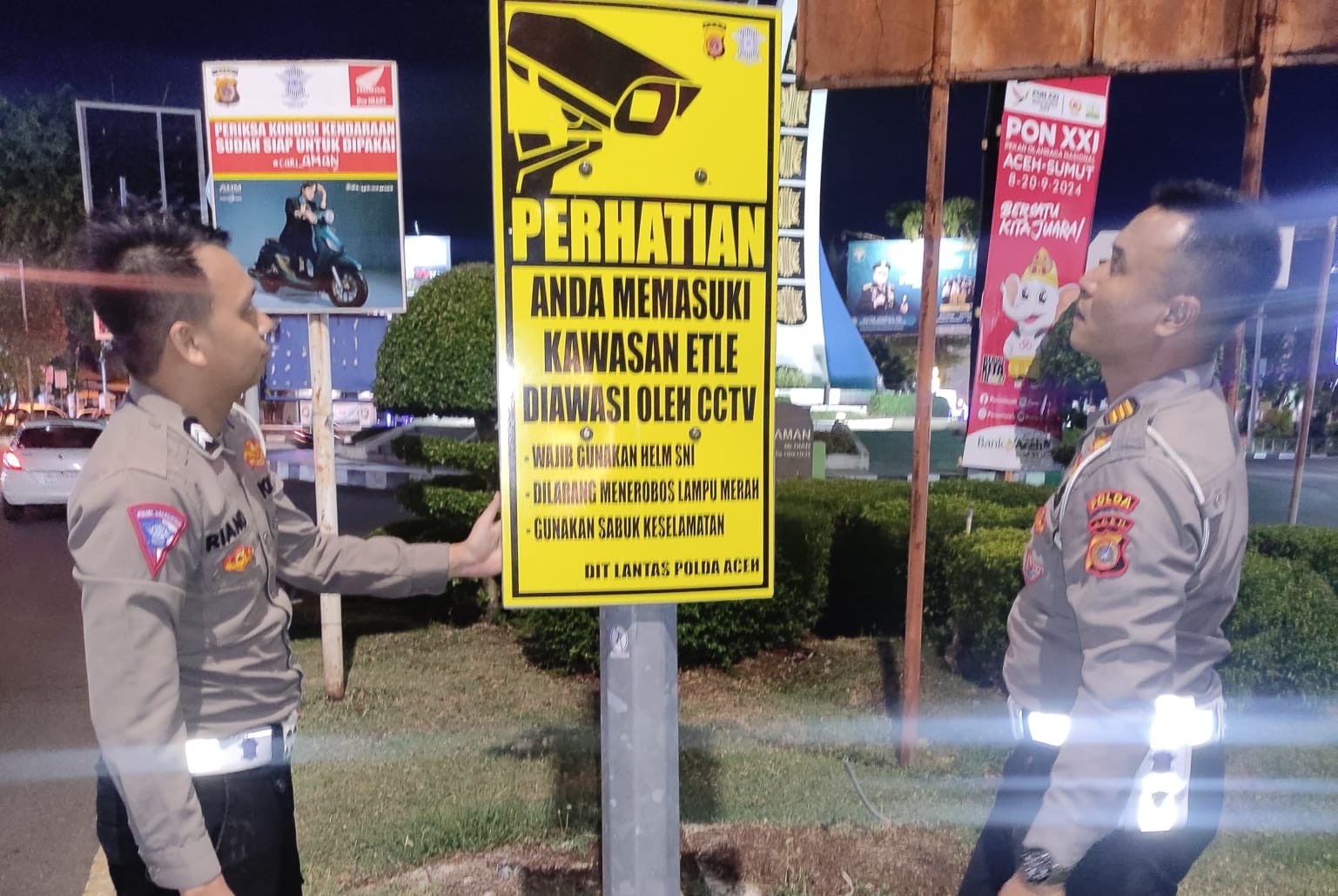 Ditlantas Polda Aceh Pasang Papan Rambu Peringatan ETLE di Sejumlah _Traffic Light_