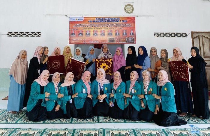 Mahasiswa PPG Berikan Pelatihan Pembuatan Sahab di Tungkop