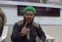 Pemilik Pesantren Majilah Akan Tuntut, Viralnya Ustadz Dahrul Bagi Bagi Duit Untuk Mendukung Boby Nasution 