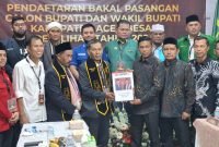 Ribuan Massa Antar Pasangan ADAB Mendaftar Ke KIP Aceh Besar