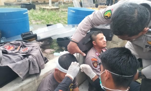 Empat Personel Polri Terluka saat Amankan Unjuk Rasa di Lhokseumawe