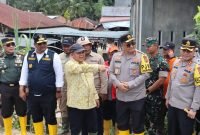 Kapolda Aceh Tinjau Langsung Lokasi Banjir di Tamiang