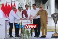 Pj Gubernur Sumut Agus Fatoni Dampingi Presiden Jokowi Resmikan Pusat Riset Genomik Pertanian di Humbahas