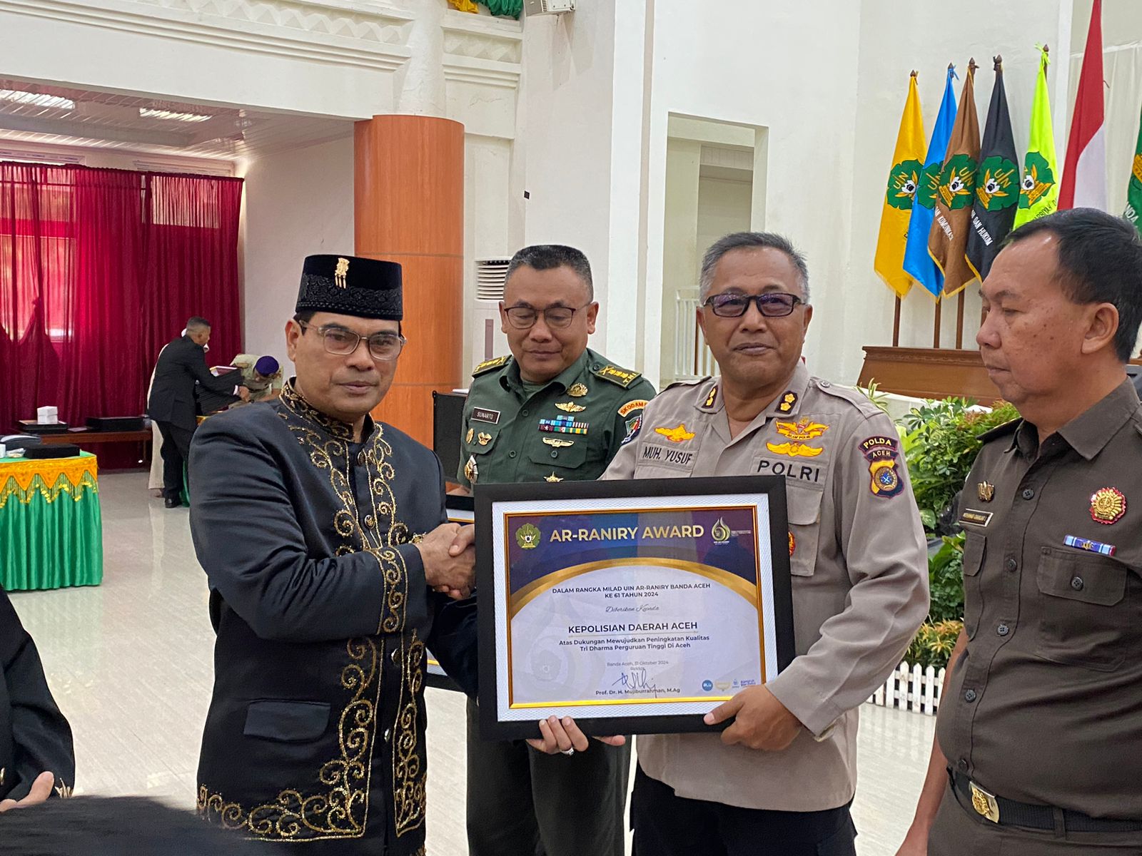 Polda Aceh Raih Penghargaan Ar-Raniry Award
