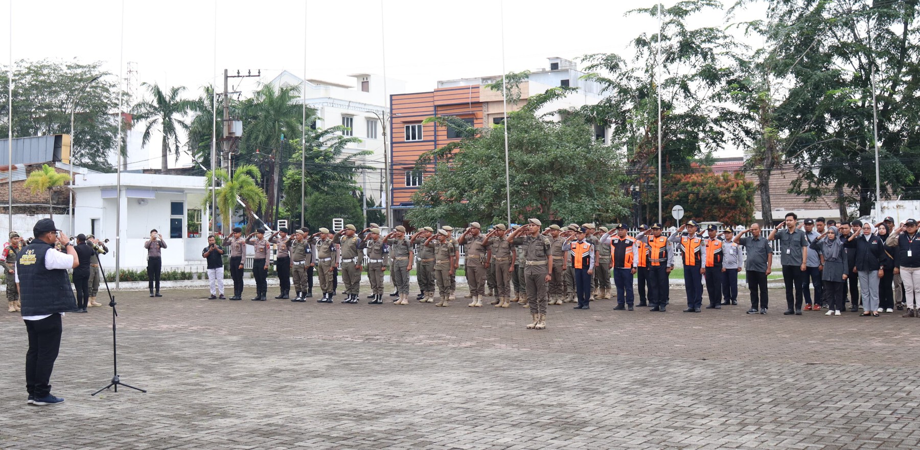 Masa Tenang, Bawaslu Sumut dan Stakeholder Tertibkan APK Pilkada