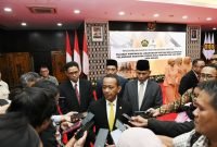Bahlil Tegaskan Ojol Tidak Masuk Penerima BBM Bersubsidi
