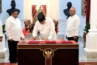 Prabowo Teken PP Penghapusan Piutang Macet untuk Petani, Nelayan Hingga UMKM