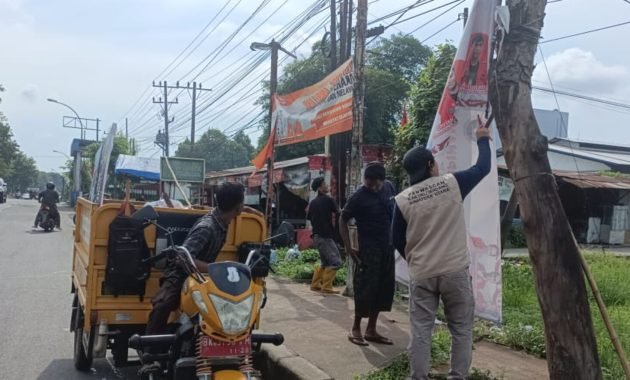 Polri Bersama TNI, Panwaslu, dan Satpol PP Sumut Mulai Tertibkan Alat Peraga Kampanye Jelang Pilkada