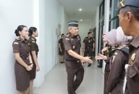 Kunker ke Kejari Simalungun dan Pematang Siantar, Kajati Sumut Sampaikan 4 Kunci Sukses Dalam Bekerja