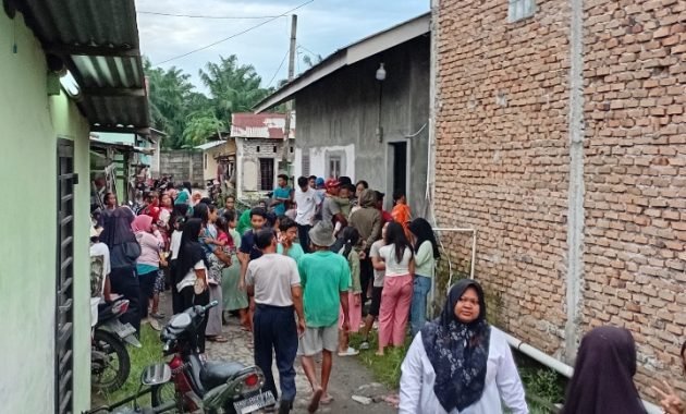Warga Cinta Rakyat Heboh Pria Paruh Baya Akhiri Hidup Dengan Gantung Diri