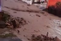 BANJIR BANDANG DAN LONGSOR MELANDA TAPANULI UTARA, WARGA DIMINTA WASPADA
