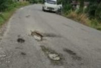 Masyarakat Aceh Singkil Resah Akibat Banyaknya Jalan Berlubang, PUPR Diminta Membuka Mata