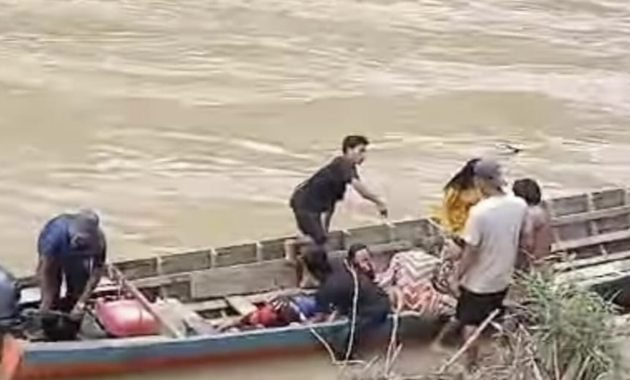 Sampan Mengangkut 20 Penumpang Terbalik di Sungai Alas, 2 Meninggal, 6 Masih Dalam Pencarian
