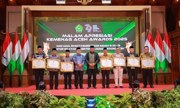 Pemerintah Kabupaten Aceh Barat Menerima Penghargaan Kemenag Ri