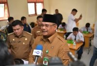 Pj Gubernur Safrizal Cek MBG di SMP dan SMA