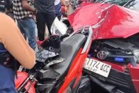 Mobil Mewah Tabrak 2 Sepeda Motor di Jalan Lintas Kualanamu, “Kaca Mobil Ditemukan Rambut”