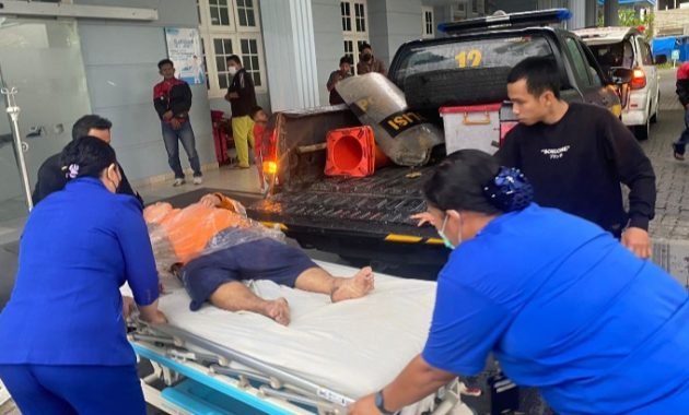 Patroli Presisi Satsamapta Polrestabes Medan Respon Cepat Tangani Kecelakaan Lalu Lintas di Jalan Setia Budi