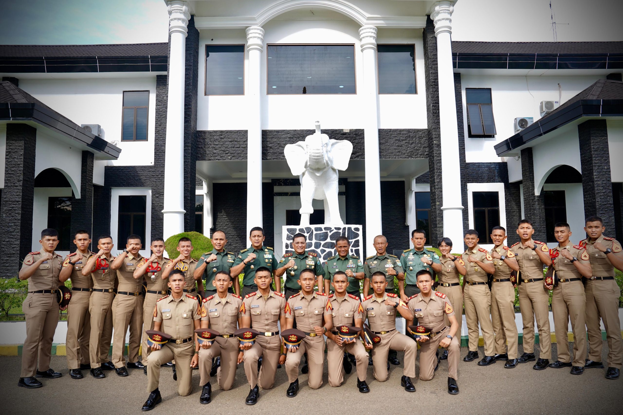 Pangdam Iskandar Muda beri Motivasi Kepada Taruna Akademi Militer Asal Aceh