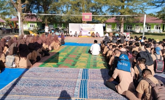 SMA Negeri 1 Teupah Barat Gelar Peringatan Isra mi’raj, Momen Ini Menjadi Pelajaran Bagi Siswa Tentang Perjalanan Nabi