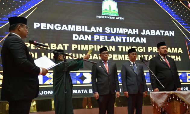 PJ Gubernur Safrizal Lantik Tiga Kepala SKPA 