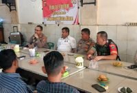 Gelar Jumat Curhat di Gampong Lampulo, Kapolsek Kuta Alam Bahas Kamtibmas dan Ketahanan Pangan