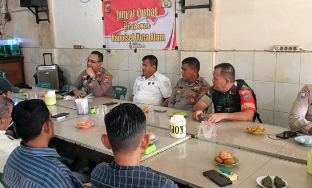 Gelar Jumat Curhat di Gampong Lampulo, Kapolsek Kuta Alam Bahas Kamtibmas dan Ketahanan Pangan