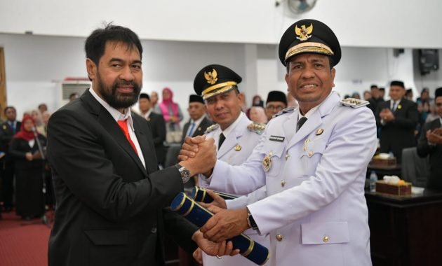 Gubernur Muzakir Manaf Resmi Lantik Sibral Malasyi dan Hasan Basri Sebagai Bupati dan Wakil Bupati Pidie Jaya 