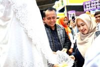 Fashion Show Tuwu Nukhada di Inacraft, Pj Gubernur Sumut Fatoni Sebut Bisa Kenalkan Tenun Nias pada Dunia