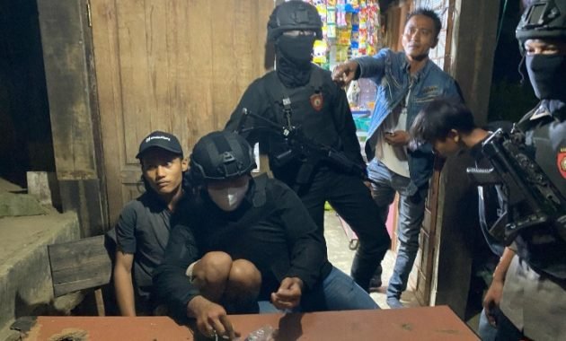 Team Macan Polres Pelabuhan Belawan Tangkap Terduga Pengedar Narkoba dan Pelaku Pungli