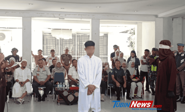 Akibat Hubungan Sesama Jenis, Dua Pelanggar Syariat Islam Dicambuk Puluhan Kali di Banda Aceh