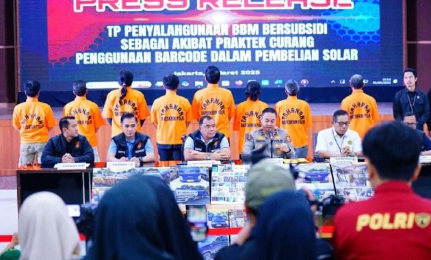 Bareskrim Polri Ungkap Kasus Penyalahgunaan BBM Bersubsidi di Jawa Timur dan Jawa Barat, 16.400 Liter Solar Ilegal Disita