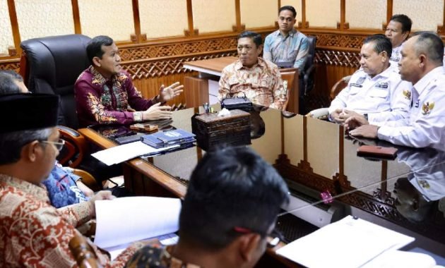 Wagub Fadhlullah Terima Audiensi Ketua Apdesi Kabupaten/Kota 
