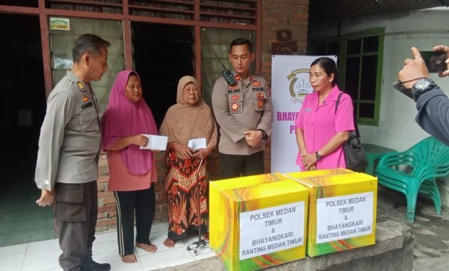 Polsek Medan Timur dan Bhayangkari Ranting Gelar Bakti Sosial, Bantu Warga Kurang Mampu di Bulan Ramadhan
