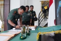 Safari Ramadhan di Yonarmed 2/KS, Pangdam I/BB Tekankan Soliditas dan Kepedulian