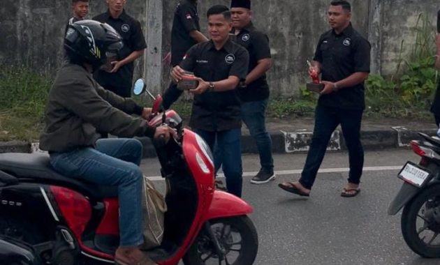 Latunia Rental- Car Meulaboh Berbagi Takjil Wilayah Kabupaten Aceh Barat 