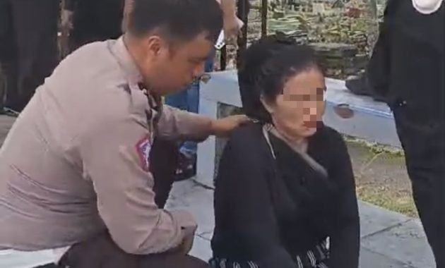Aksi Heroik Polisi Gagalkan Percobaan Bunuh Diri IRT di Fly Over Amplas