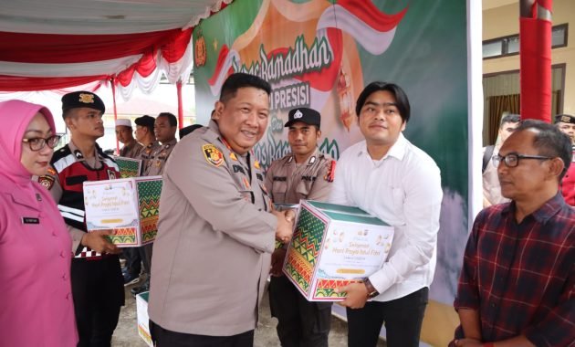 Personil, ASN, PHL dan Insan Pers Dapat Bingkisan Idhul Fitri dari Kapolres Palas